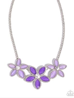 2/$10 Paparazzi Blooming Bragging Rights - Purple Necklace